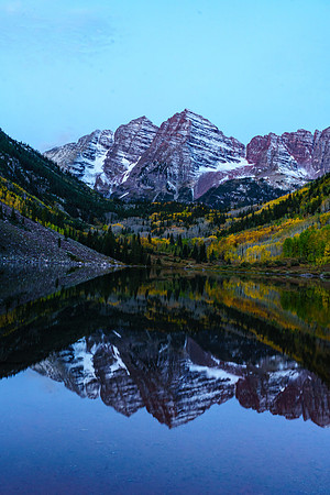 Maroon Bells just before Sunrise